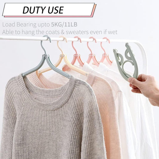 Hangers - Plastic Hangers - Set of 16 foldable plastic travel hangers - Space-saving and non-slip hangers - Multifunctional travel accessory - Suitable for home, hotel, travel and camping