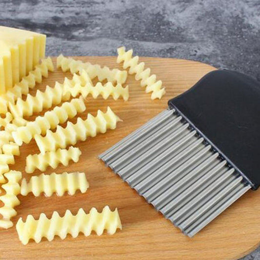 Large Crinkle Cutter - French Fry Slicer - Potato Knife Cutter Fruit Vegetable Wavy Chopper - Knife Stainless Steel Blade Cutting Tool (2Pack)