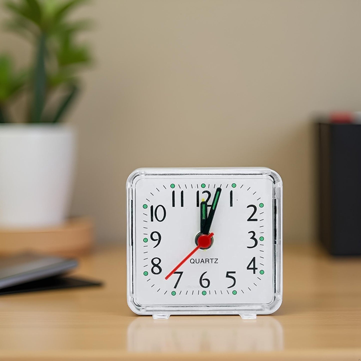 2 pack Analog Alarm Clock, White, Battery Powered, Large Dial, Good for Travel, Heavy Sleepers(Battery not included)