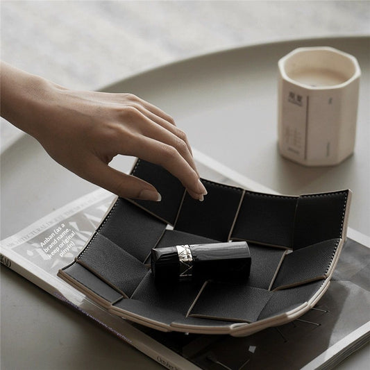 Valet Tray for Men and Women PU Leather Key Holder Bowl for Entryway Table Bedside Nightstand Desk Organizer Tray for Wallet, Watch, Key, Phone Men's Gift - 23*23*6.5cm(Only storage box)