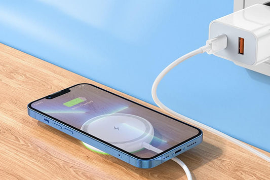 Magsafe Wireless Charger for iPhone 16 15 14 13 12 Fast Charger -White