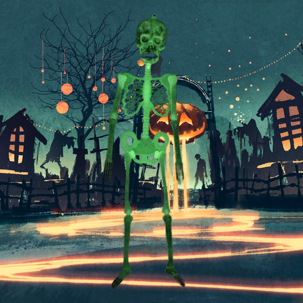 Glowing in the Dark Halloween Skeleton Decor Luminous Lifelike Skeleton Model for Front Lawn Haunted House Bar Props Halloween Party Decorations