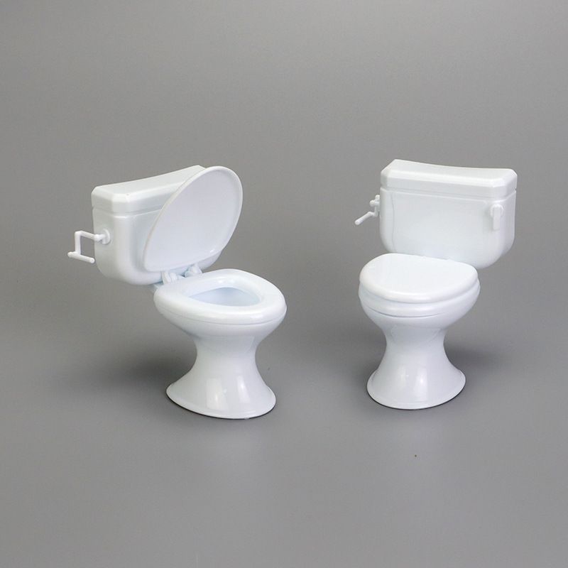 2 Pieces Mini Toilet Seat Toy Doll House Furniture Miniature Classic Bathroom Baby Toilet Toy Tiny Cake Topper Bathroom Furniture