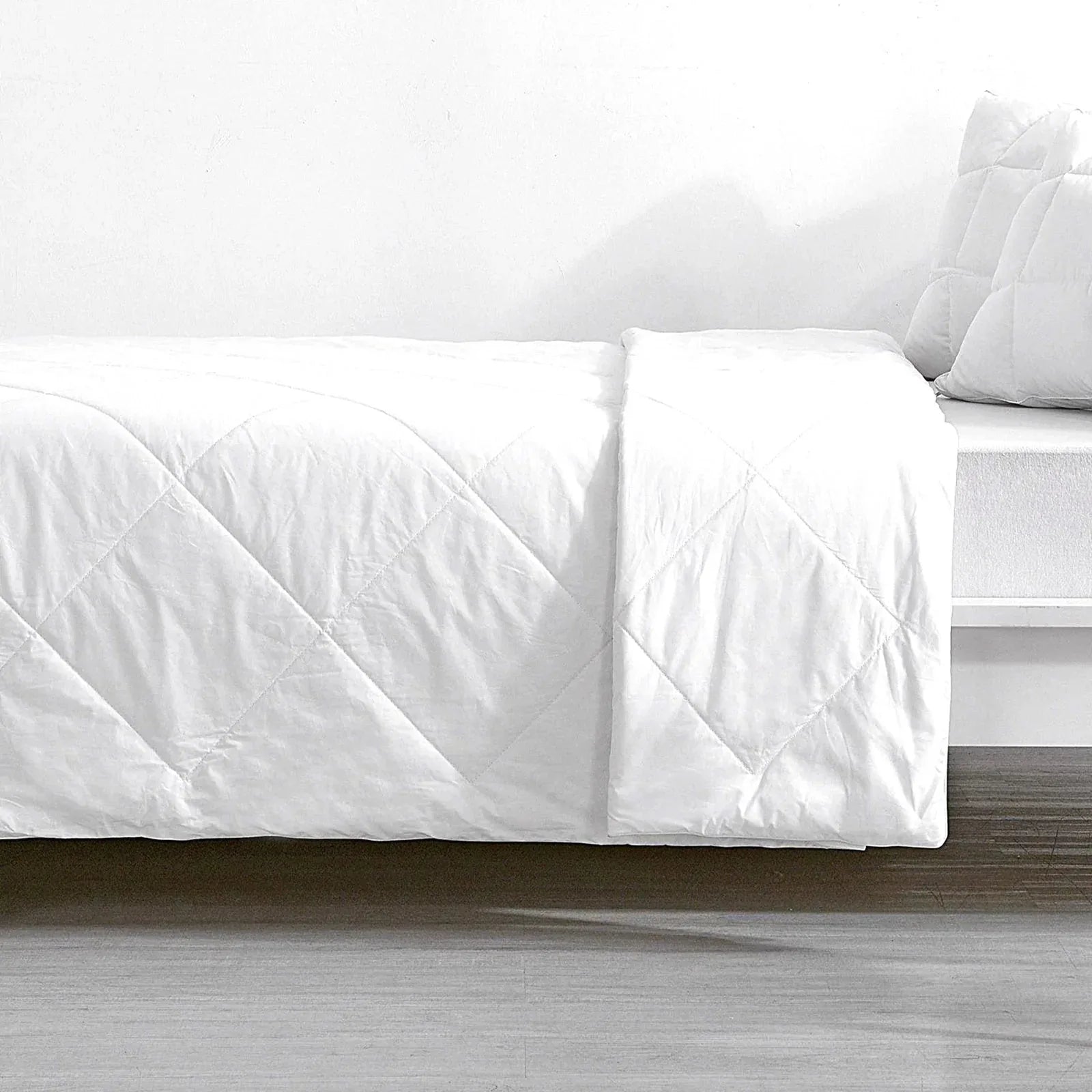 Premium Light Weight All Cotton Quilt by Renee Taylor King - Mekamart Australia