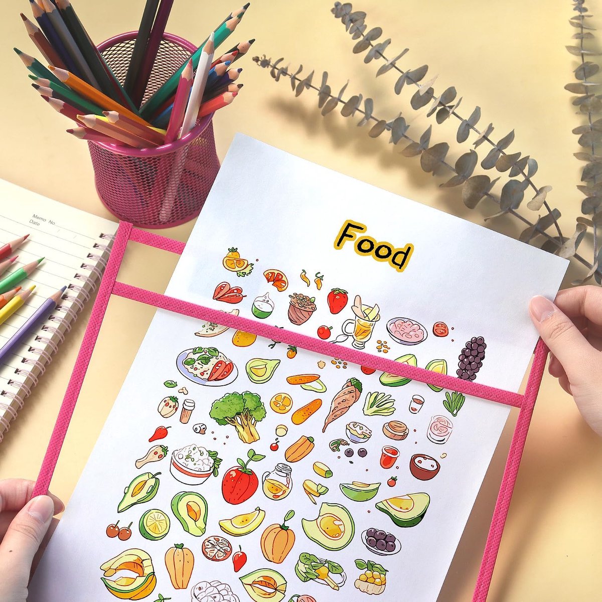 Erasable and Writable Folders - Pack of 30 | Includes 30 water-based whiteboard markers and 1 eraser - Transparent plastic folders/protective sleeves - Drawing and tracing bags for young children - Erasable and writable - Random colors