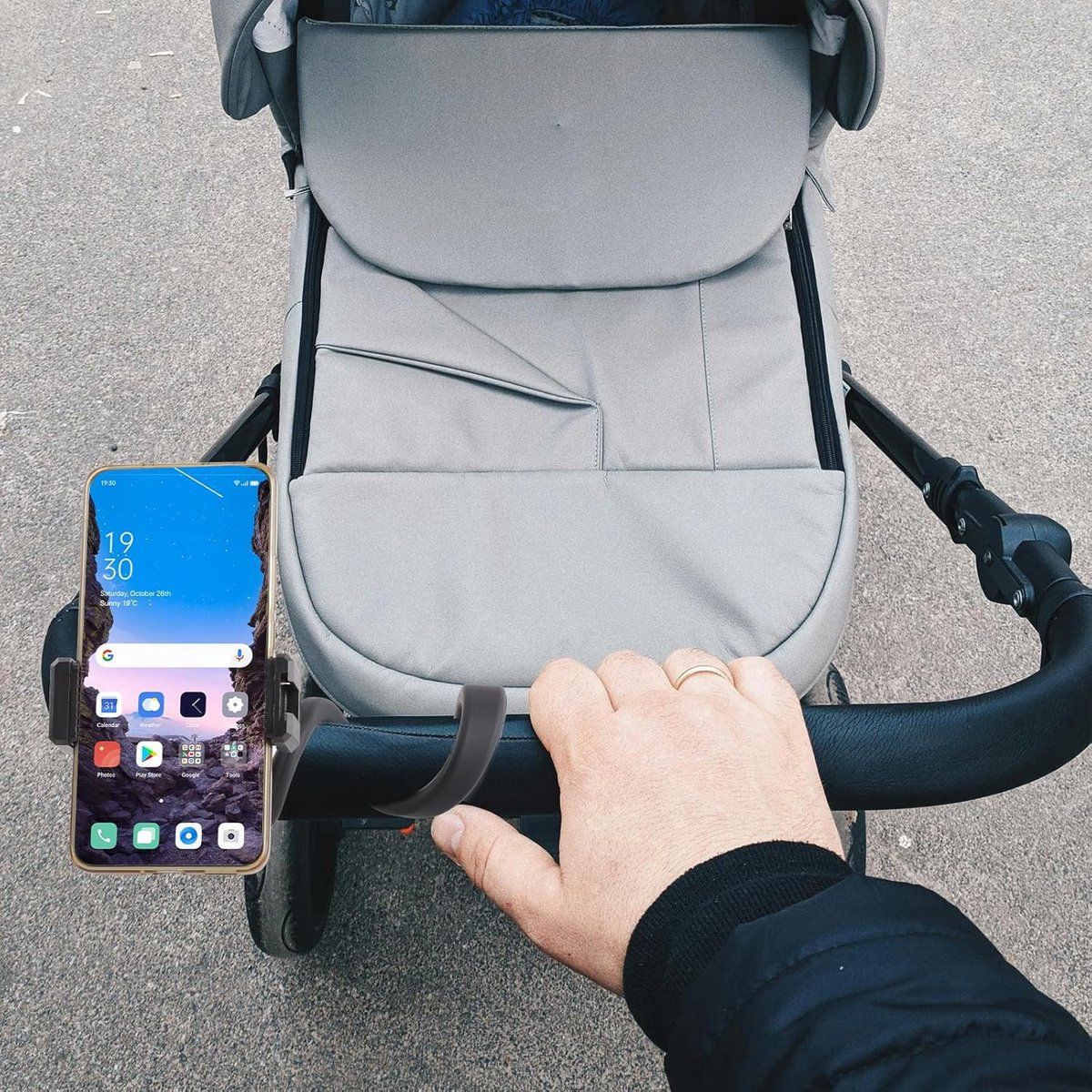 Gooseneck Phone Holder, Silicone tube can be freely adjusted, Portable phone holder, Compatible with most smartphone models, for car, Black