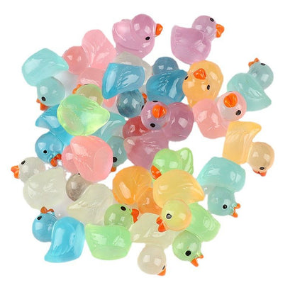 100pcs Luminous Mini Resin Duck Little Small Ducks Glow in The Dark Duck Figures for Dollhouse Aquarium Decor Micro Fairy Garden