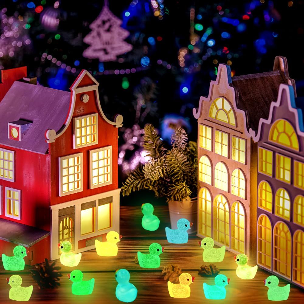 100pcs Luminous Mini Resin Duck Little Small Ducks Glow in The Dark Duck Figures for Dollhouse Aquarium Decor Micro Fairy Garden
