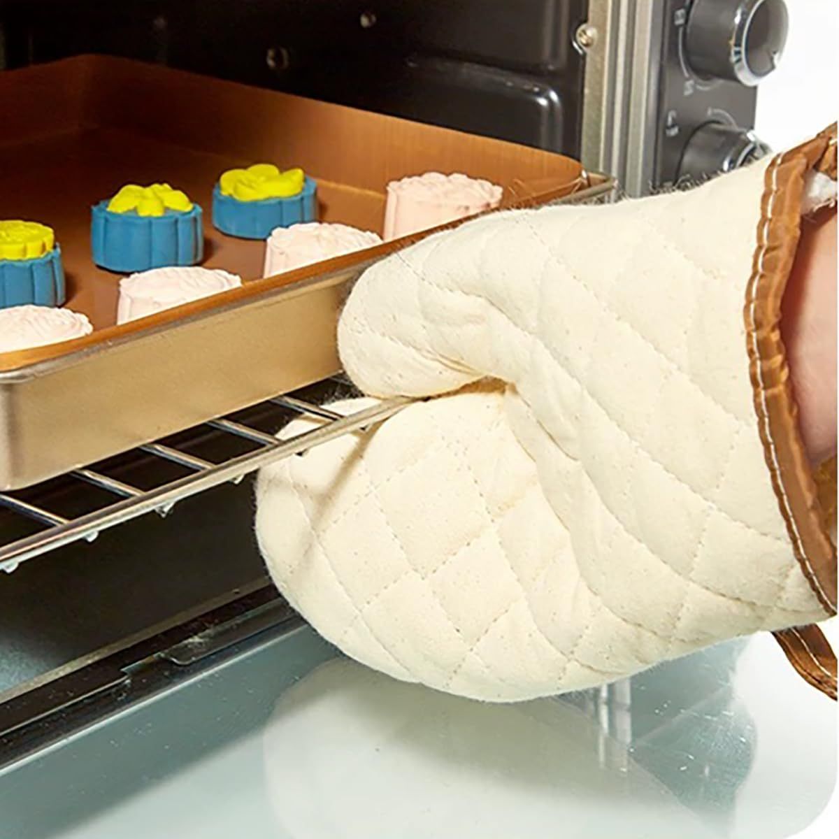 Cotton Oven a pair , High Heat Resistant Microwave Gloves, Kitchen Mitts for Baking,Cooking, BBQ, Small