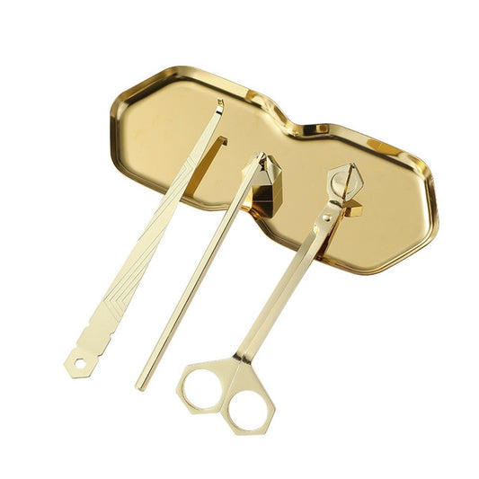 4 in 1 Candle Accessory Set, Wick Trimmer, Candle Snuffer, Wick Scoop, Storage Tray, Perfect for Candle Lovers （golden）