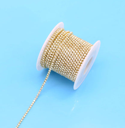 11 Yards 2mm Gold Crystal Rhinestone Close Chain Single Row Trimming Claw Chain Jewelry Crafts DIY (Gold)