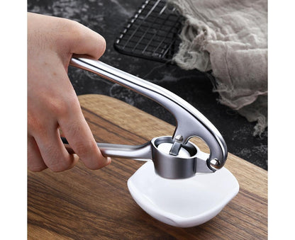 Professional Multi Function Kitchen Zinc Alloy Manual Garlic Press Crusher Tool