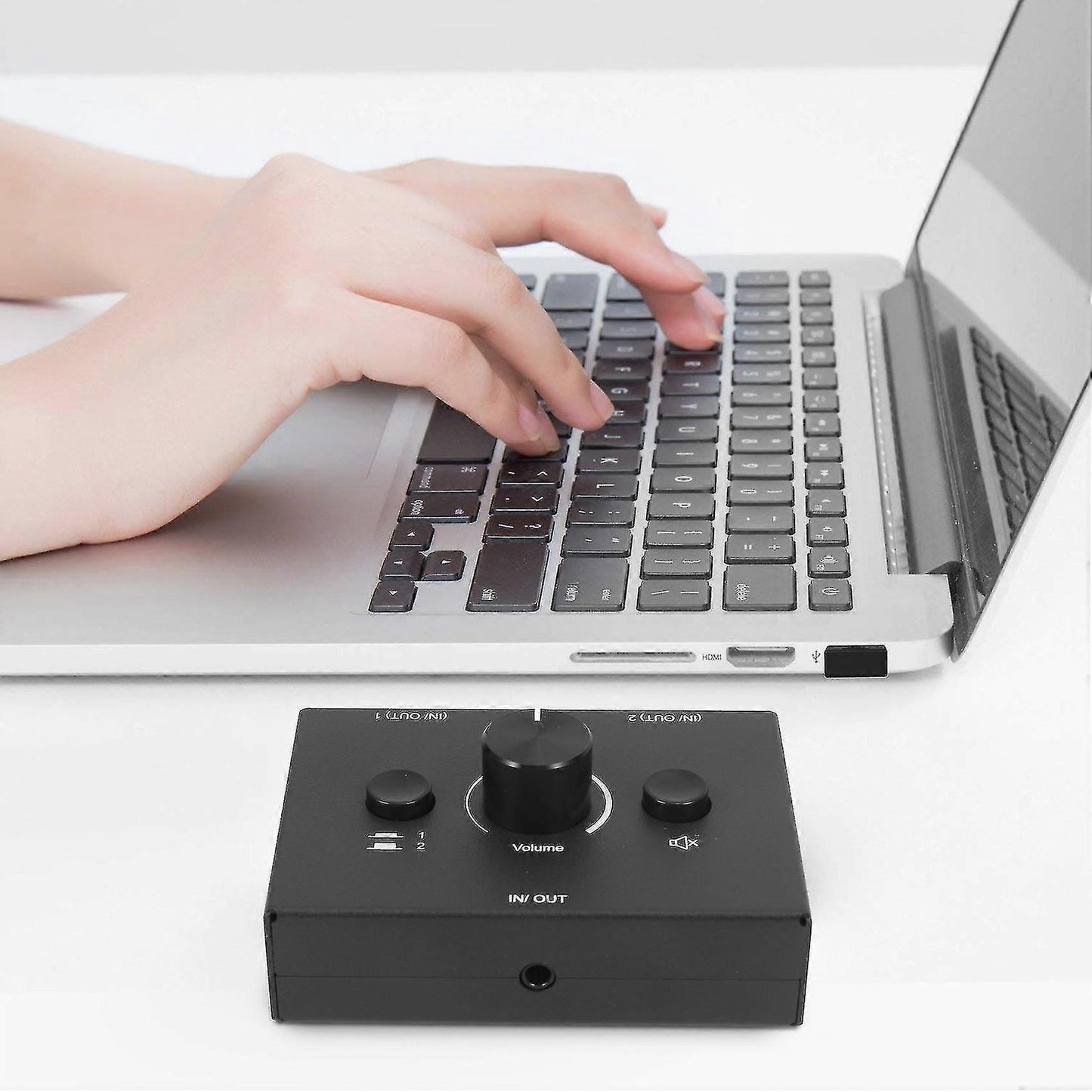 3.5mm Audio Switcher 2 In 1 Out / 1 In 2 Out