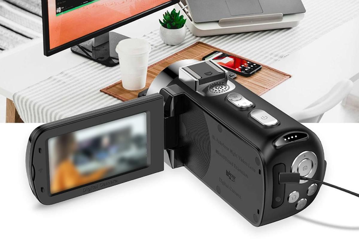 4K Video Camera Camcorder 64MP Vlogging Camera With 28X Digital Zoom for YouTube - Black Pro Version