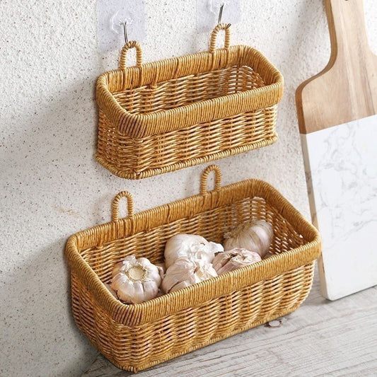 Artificial Rattan Wall Mount Storage Basket, Washable Plastic Woven Hanging Organizer for Kitchen Garlic Ginger Spice(S)