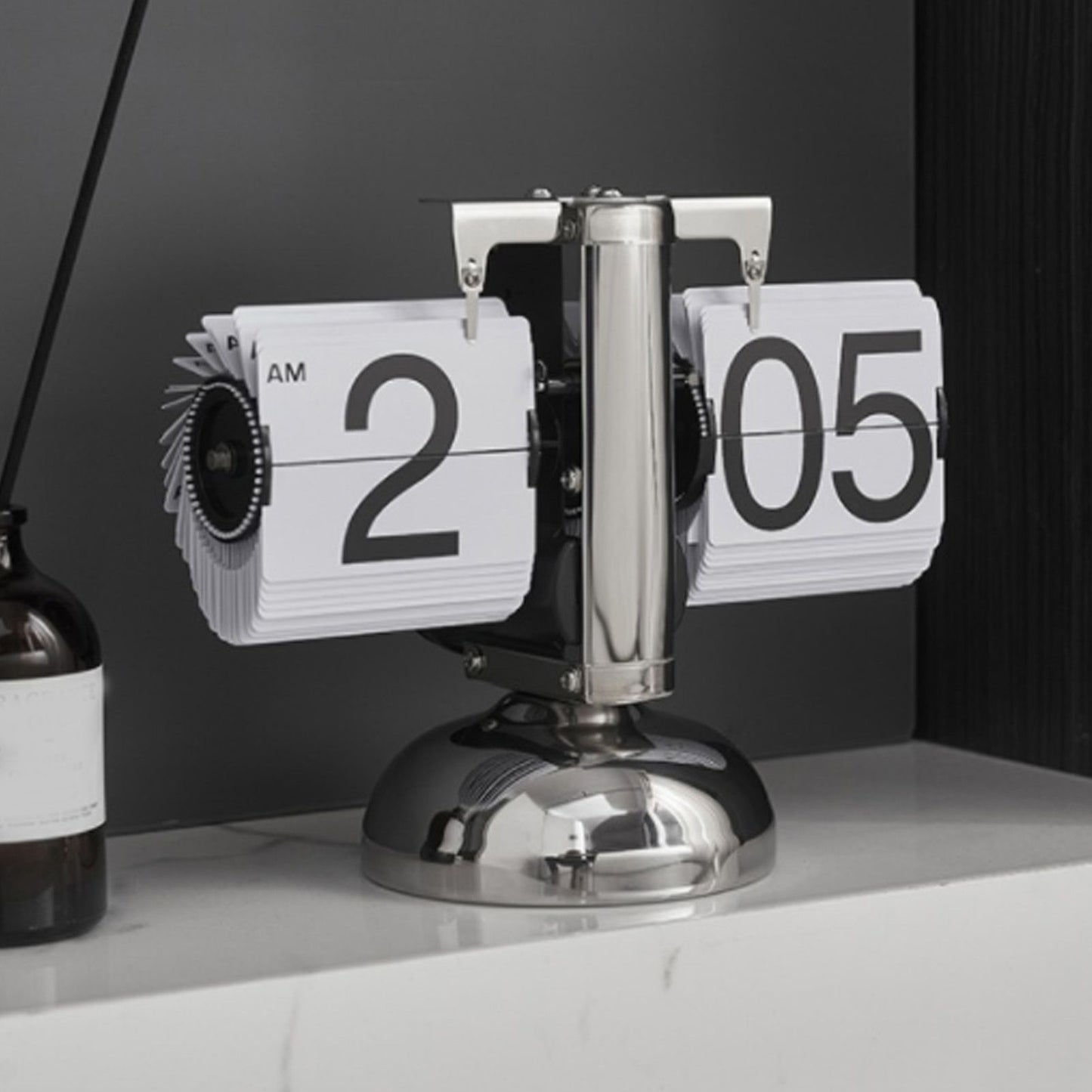 Digital Flip Down Clock Retro Minimalist Single Foot Mechanical Auto Flip Clock Desk Clock for Home Livingroom White