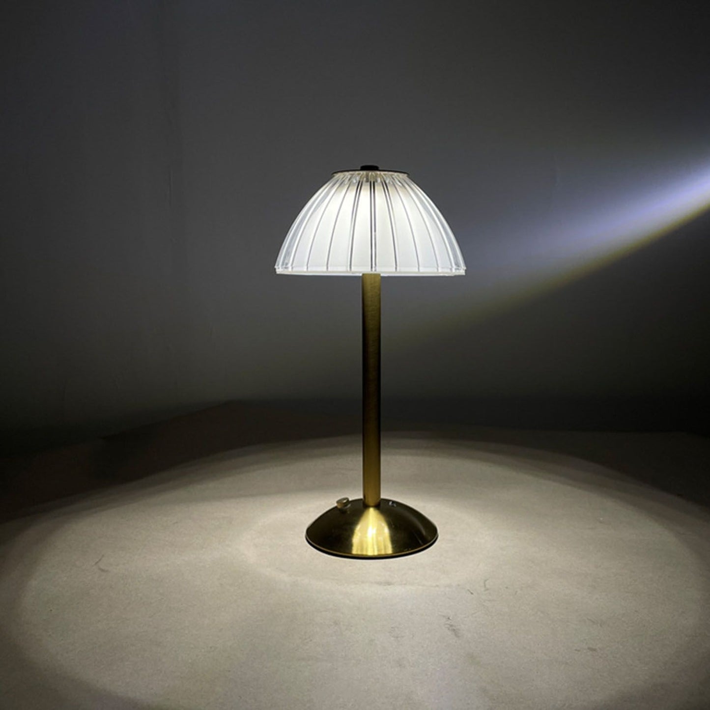 Industrial LED Table Lamp USB Rechargeable Rustic Desk Lamp Stepless Dimmmable Bedside Night Light for Restaurant Bar Coffee Shop