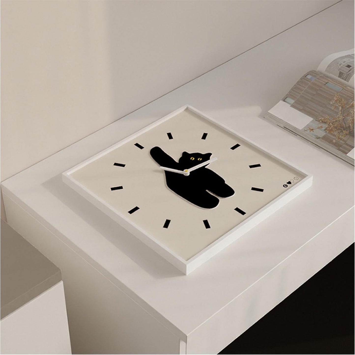 Wall Clock Innovative Nordic Style Cute Cat Pattern Silent Prevents Ticking Living Room Wall Clock for Kitchen Bedroom 30x30cm / 11.8x11.8in