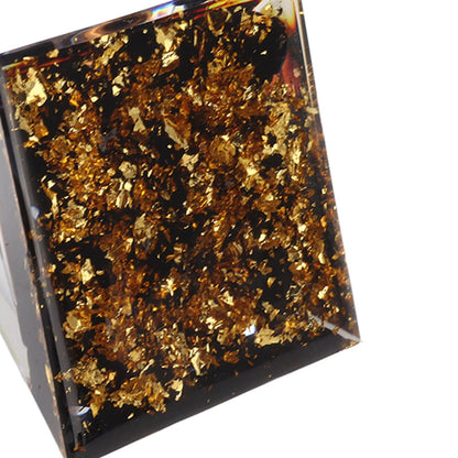 Crystal Epoxy Pyramid Decoration Hand Made 6cm Home Pyramid Desktop Ornament for Positive Energy