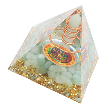 Orgonite Pyramid Crystal Energy Generator 6cm Stone Copper Handmade Pyramid Decor for Positive Energy Meditation