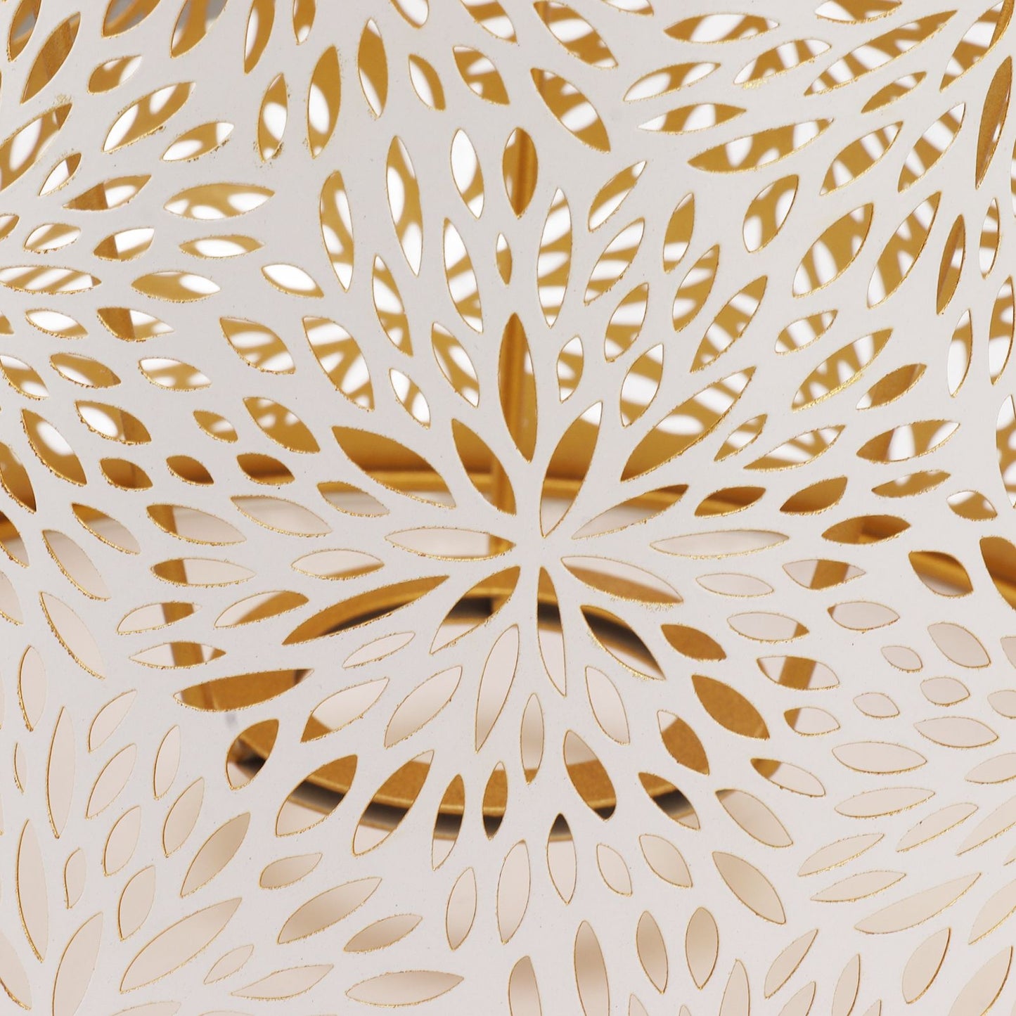 Lamp Shade E27 E26 White Carved Flower Pattern Iron Modern Design Easy Installation Bulb Shade for Home Living Room