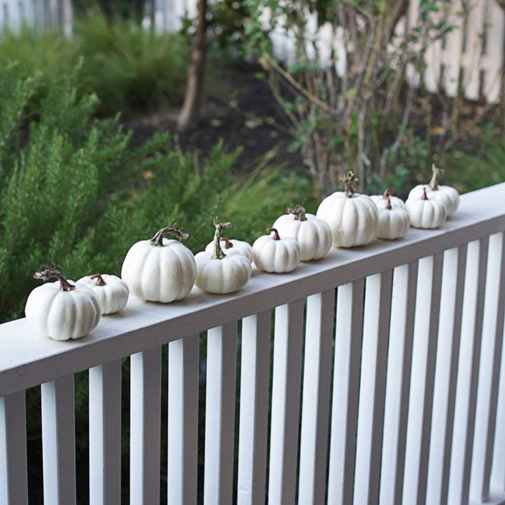 6PCS Different Sizes Fake Pumpkins Foam Pumpkins Toy for Halloween Decoration