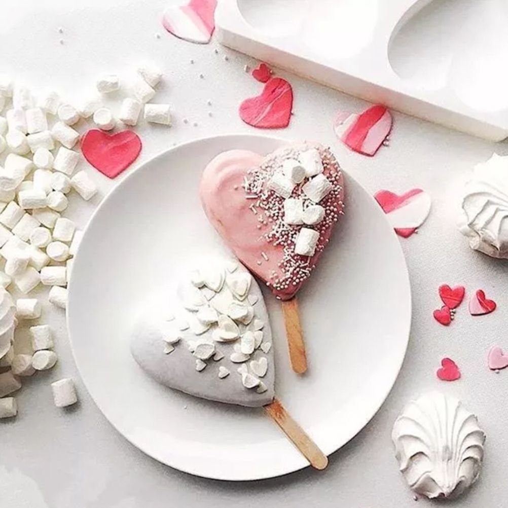 4 Cavities Ice Cream Mold Silicone Popsicle Mold Homemade Heart Shaped Paw Ice Cream Mold for DIY Popsicle Cake Jelly