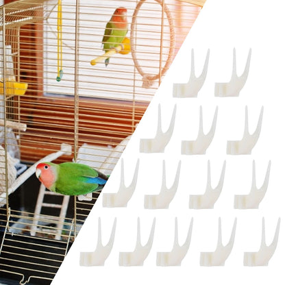 20Pcs Plastic Bird Fruit Fork Lightweight Pet Parrots Toy Bird Supplies Convenient Feeder