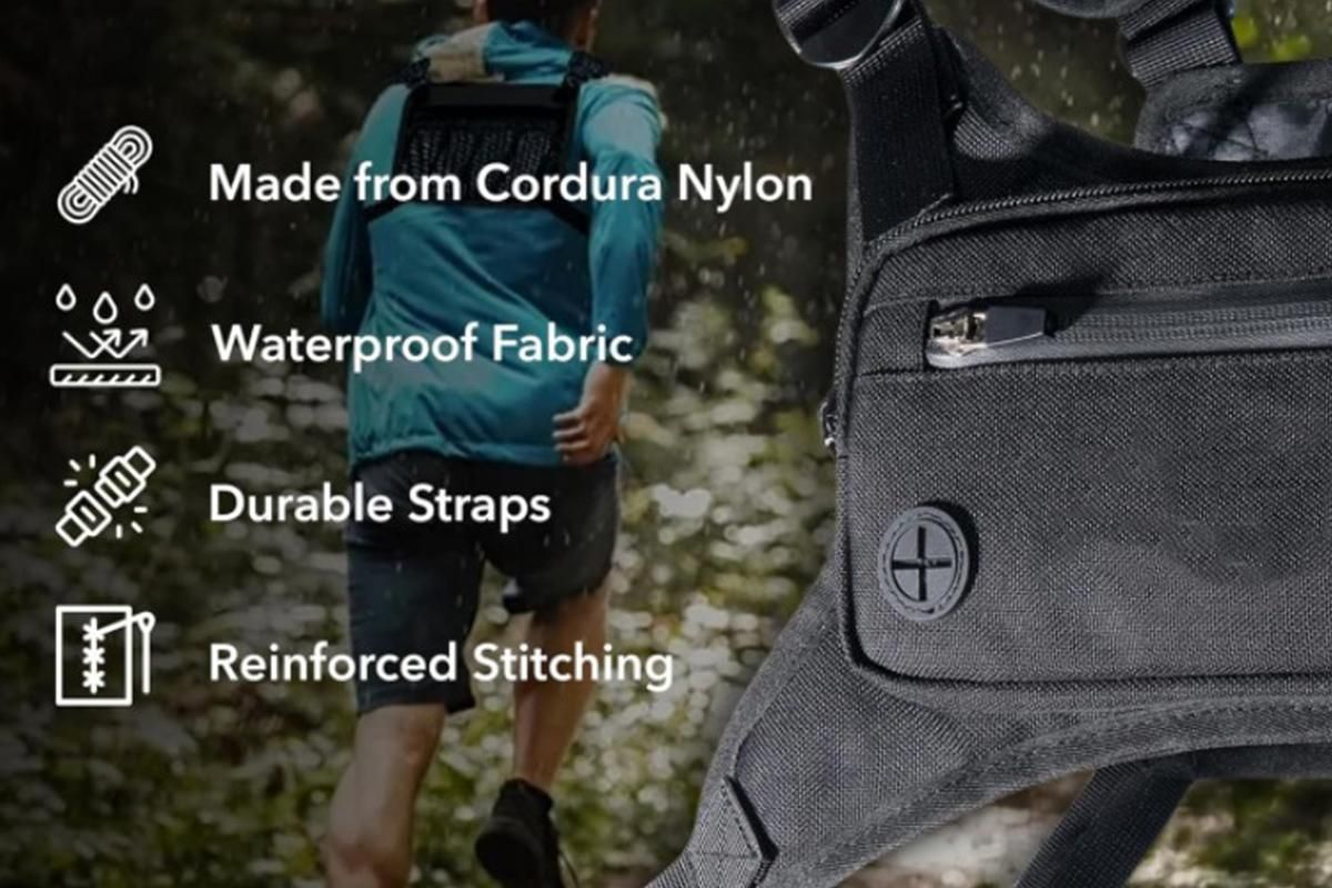 Water Resistant Running Vest Chest Pack Phone Holder for Running Lightweight Training Pack with Reflective Detail - Black