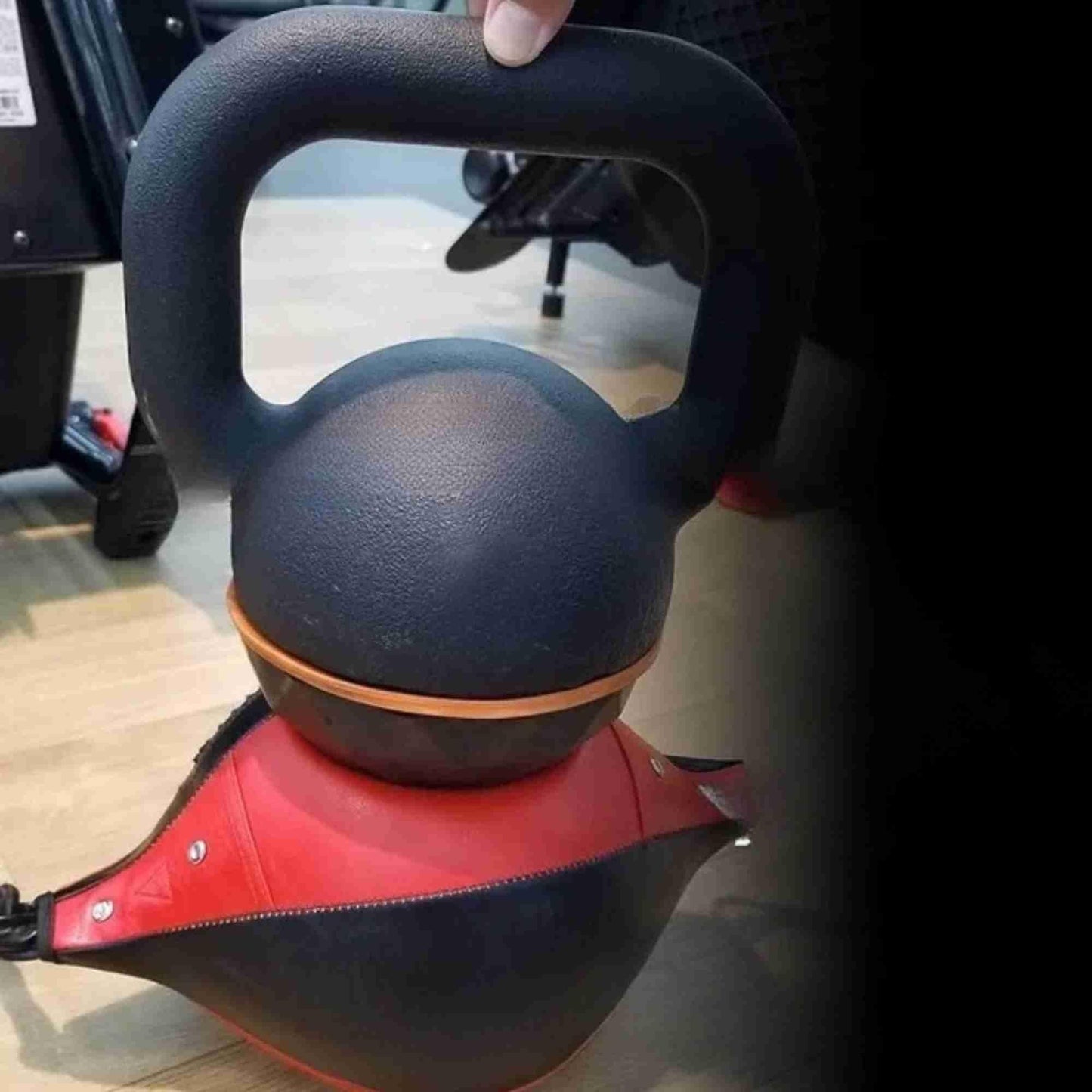 Speed Ball Boxing Floor to Ceiling PU Double End Punching Training Bag Black Red