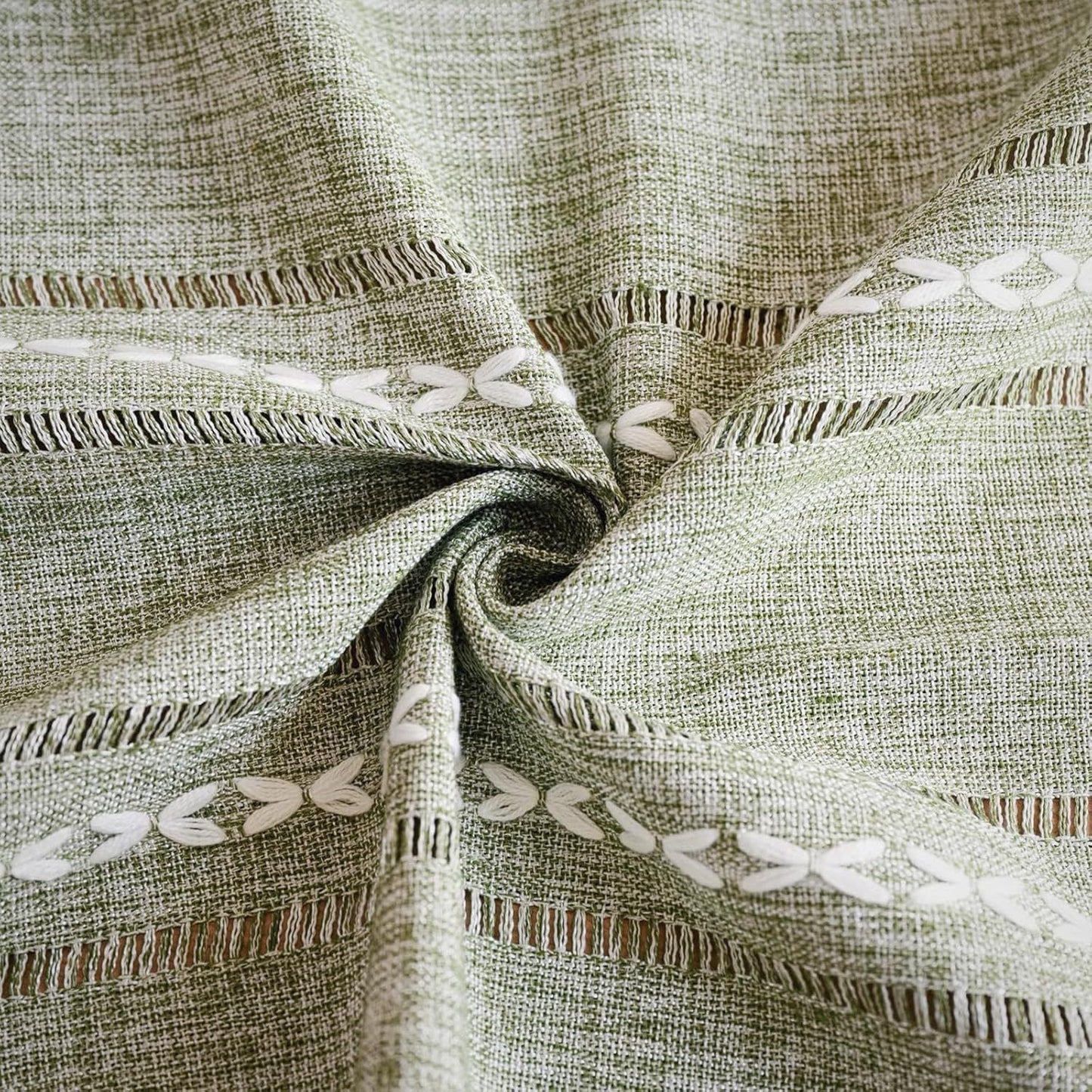 1PC Boho Style Green Rectangular Tablecloth with Tassel Stripe Pattern, Polyester Woven Desk Cloth for Dresser, Bedside Table, Cabinets, Home Furniture Dust Cover Decor 38x91cm