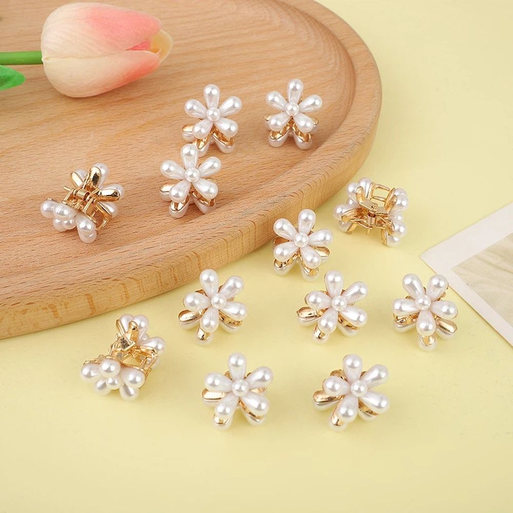 20 Pcs Small Mini Pearl Claw Clips with Flower Design, Sweet Artificial Bangs Clips Decorative Hair Accessories for Women Girls