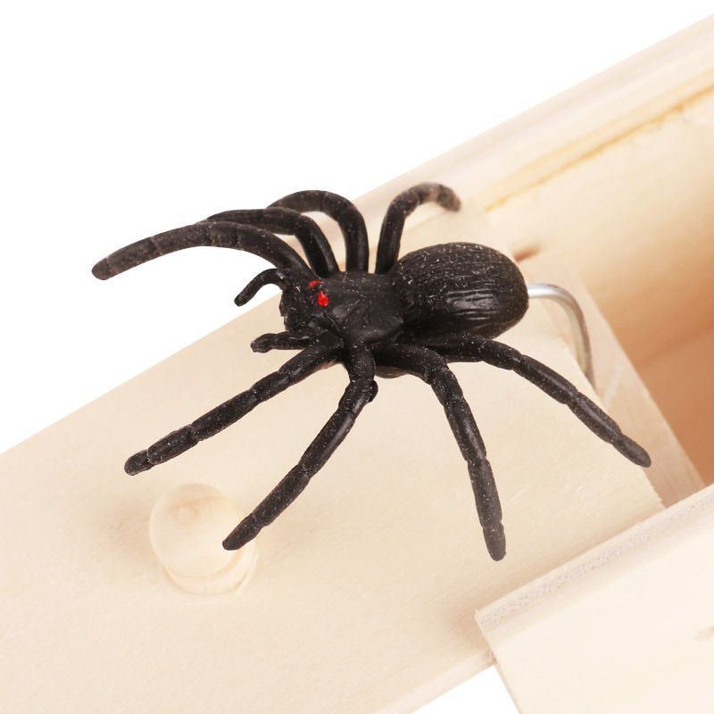 Wooden Spider Prank Box, Pop Out Rubber Handmade Scare Box Prank Gag Plastic Funny Joke Halloween Fools