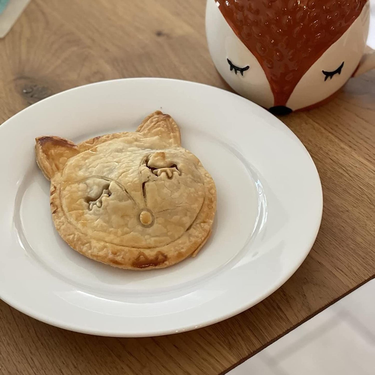 Classic Mini Hand Pie Molds Fox & Owl Shape for Children Party, One Press Forest Animal Autumn Cottage Pie Set, Pack of 2