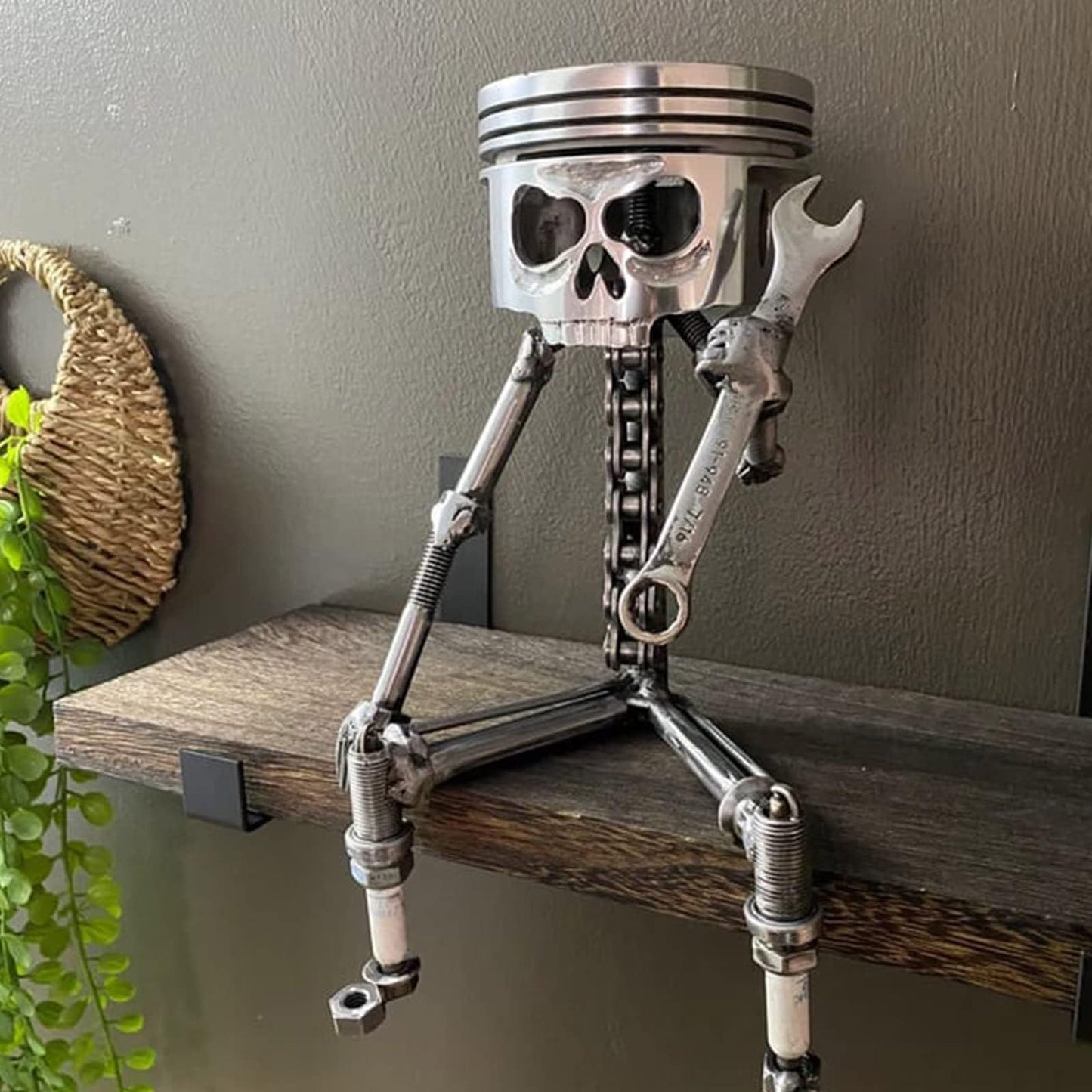 Carved Piston Skull Face Sculpture,Handmade Carving Piston Skull Face Sculpture Metal Art Figurine,Carved Skeleton face