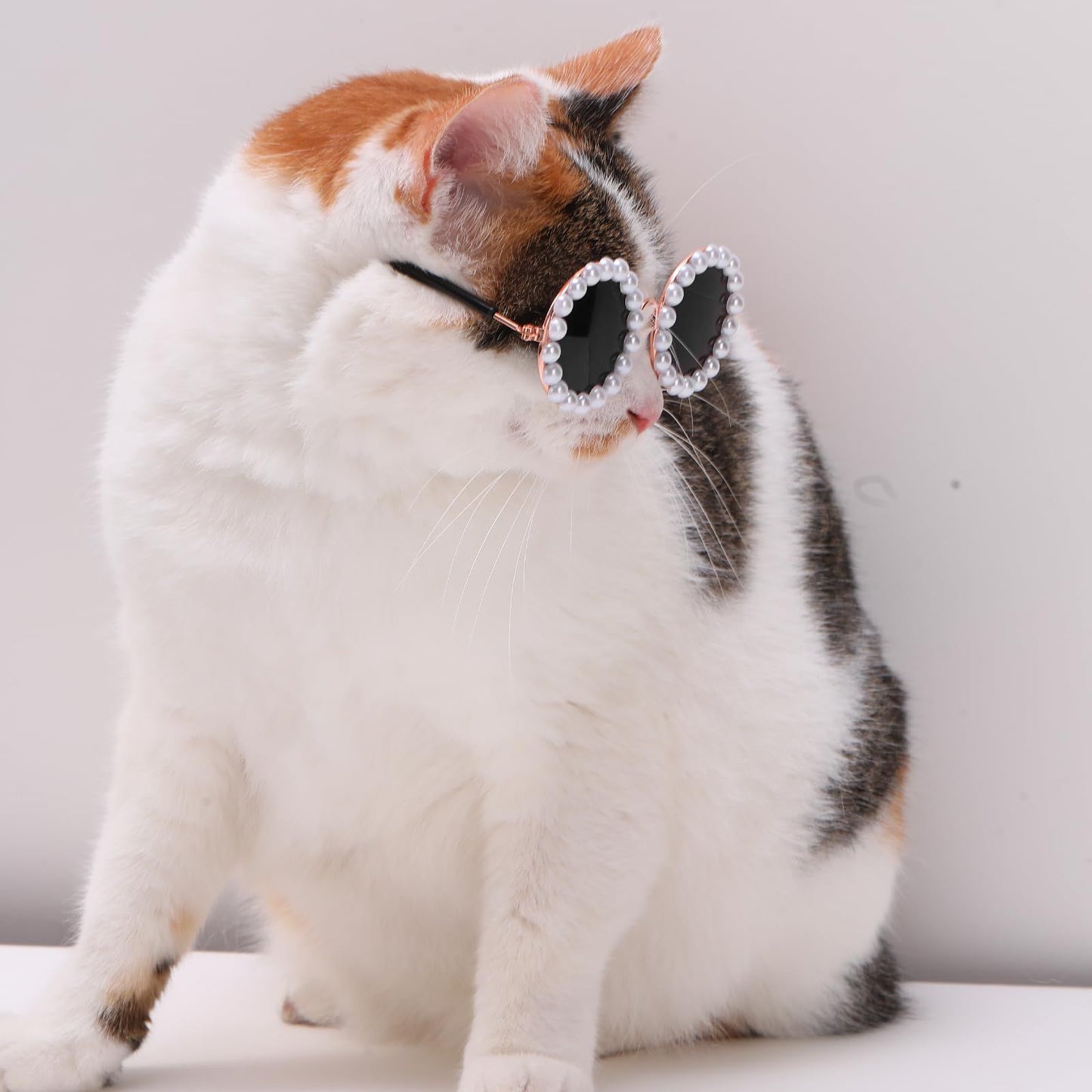 Cute Dog Sunglasses Pearl Dog Sunglasses Small Medium Breed Girl Holiday Party Dog Costume Accessories