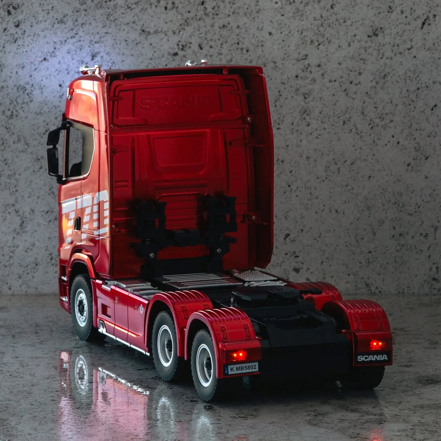 Scania Licensed Remote Control Trailer Head Truck with Lights, Sounds & Steering Adjustment - Mekamart Australia