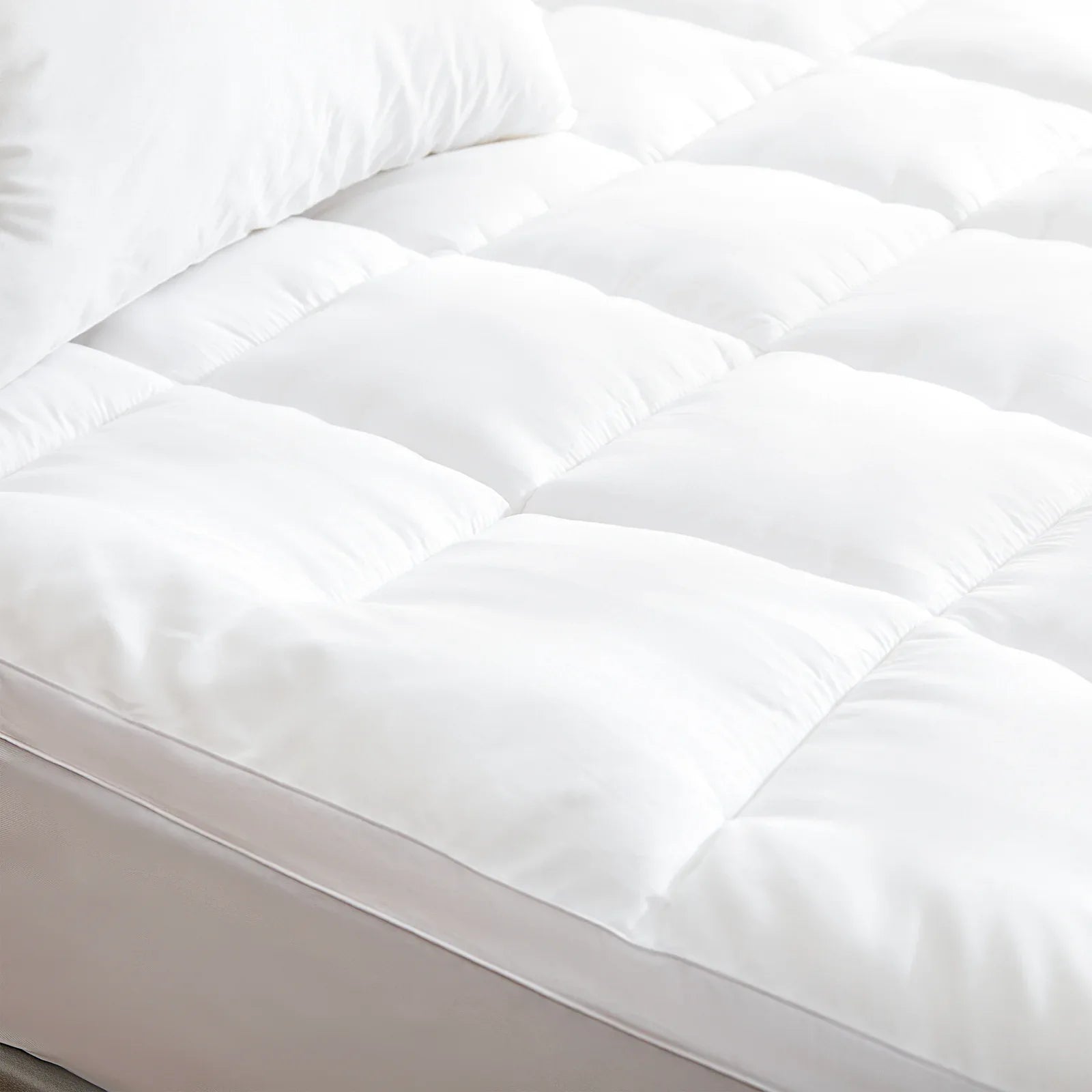 Hypoallergenic, Antibacterial w/ 100% Microfiber filling Mattress Topper - KING - Mekamart Australia