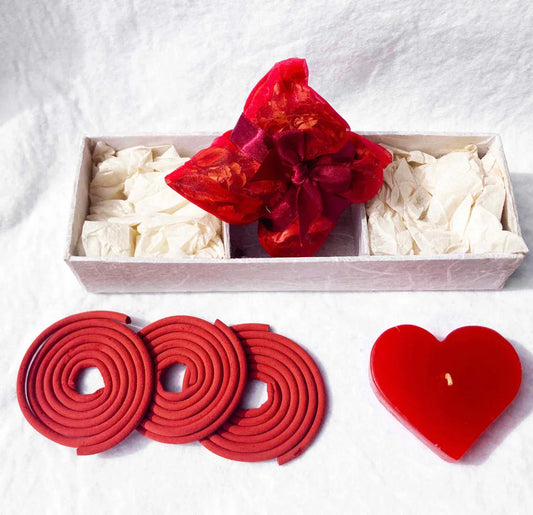 Red Heart Candle Spa Giftset - Red Heart candle, 3 Incense Coils, Pot Porri Satchet in Gift Box - Mekamart Australia