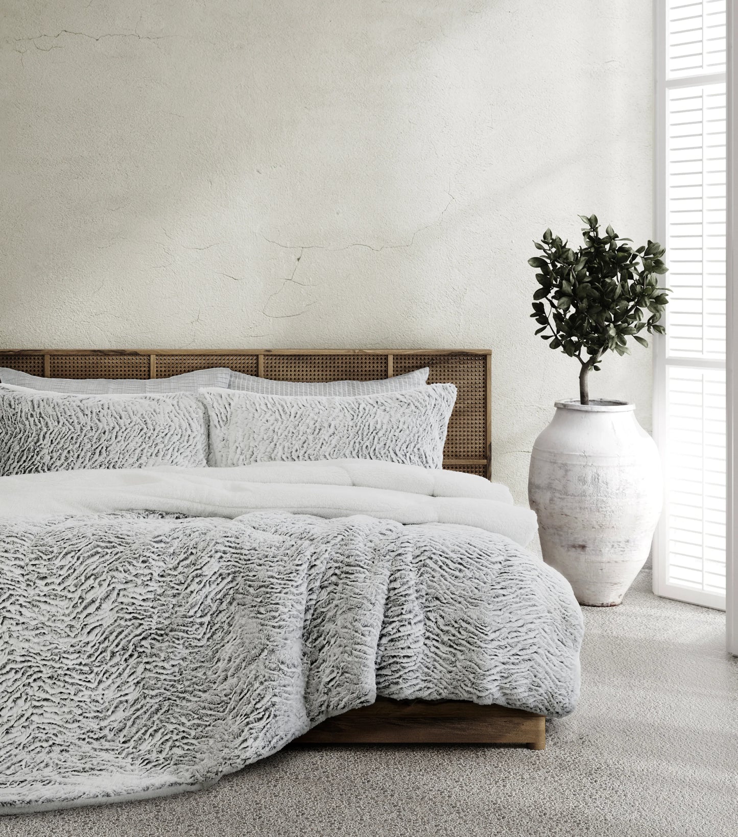 Faux Fur SHERPA 3PCE COMFORTER SET - QUEEN/KING - Mekamart Australia