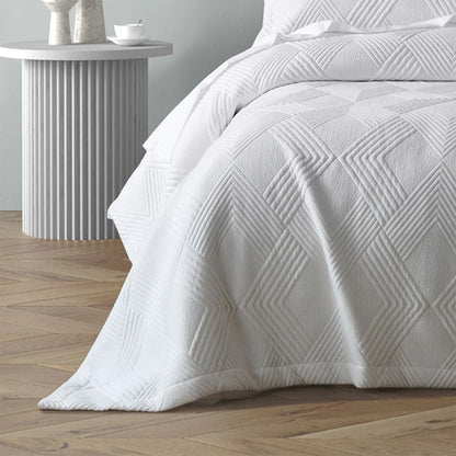 Bianca Cassiano White Polyester Jacquard Coverlet Set Super King - Mekamart Australia