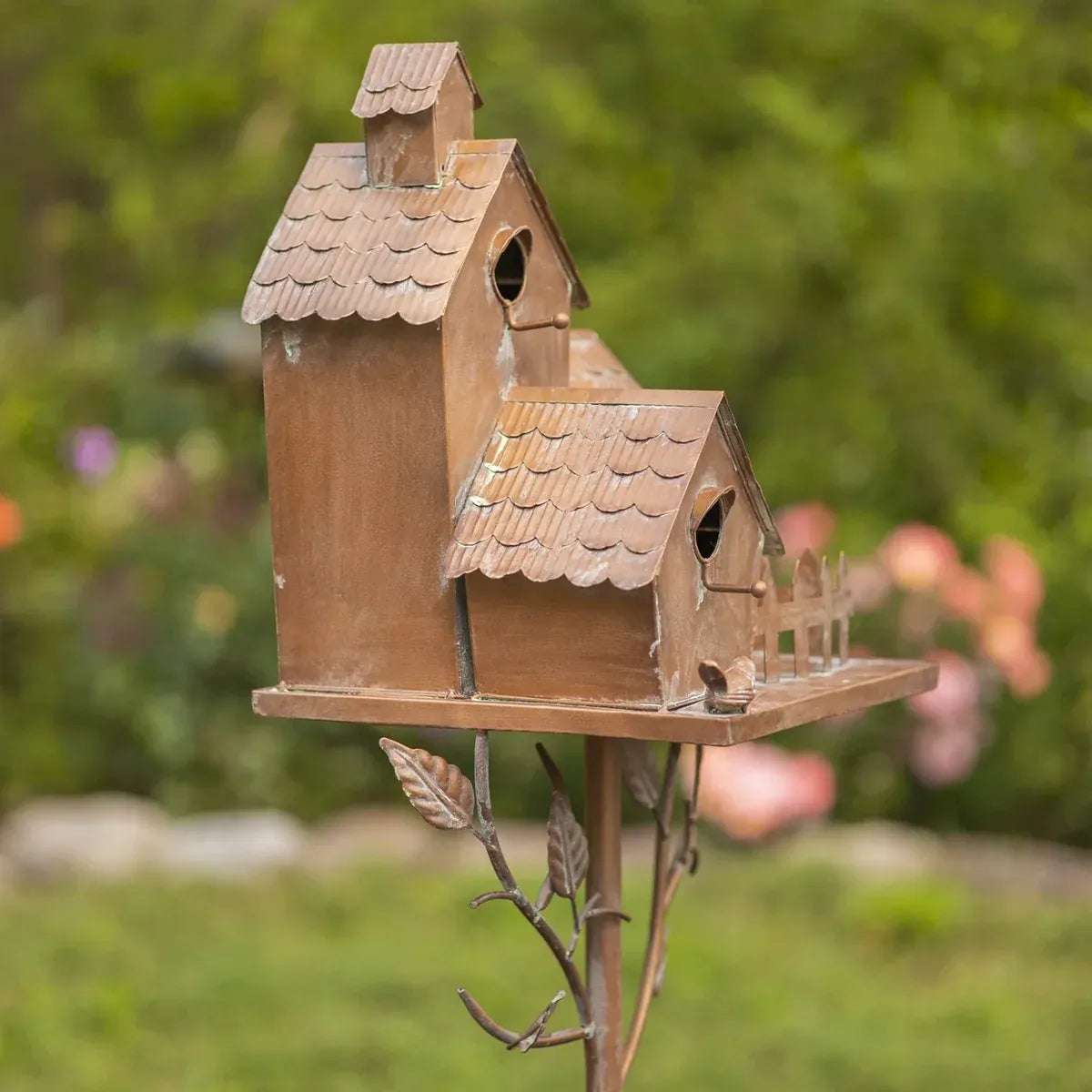 Birdhouse Garden Stakes Outdoor Yard Ornaments for Lawn and Garden Decoration - D