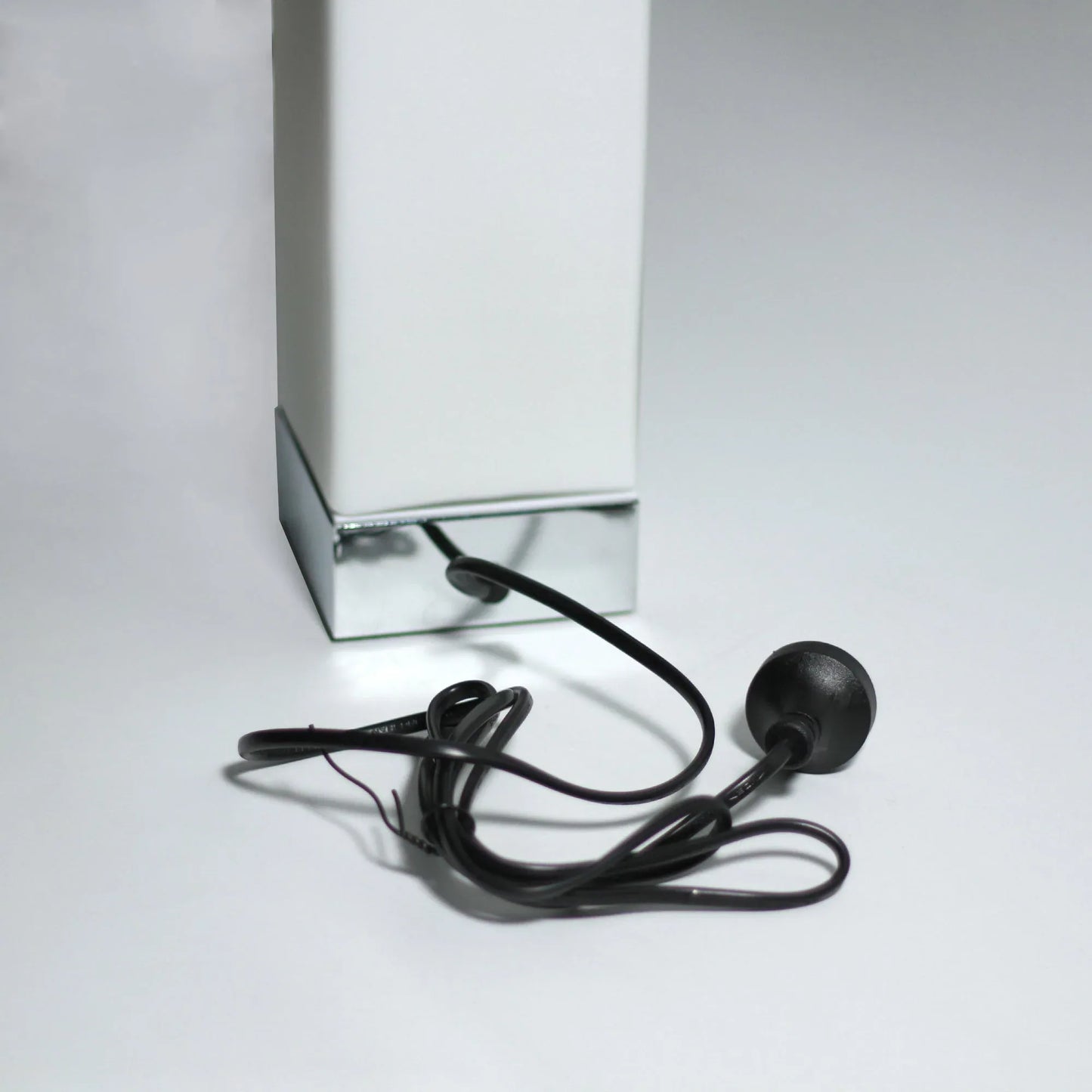 Jessica Rectangle Touch Lamp with USB Port - Mekamart Australia