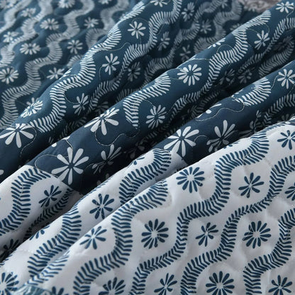 Classic Hydrangea Soft Quilted 3 Pc Bedspread & Pillow Cover Set - Mekamart Australia