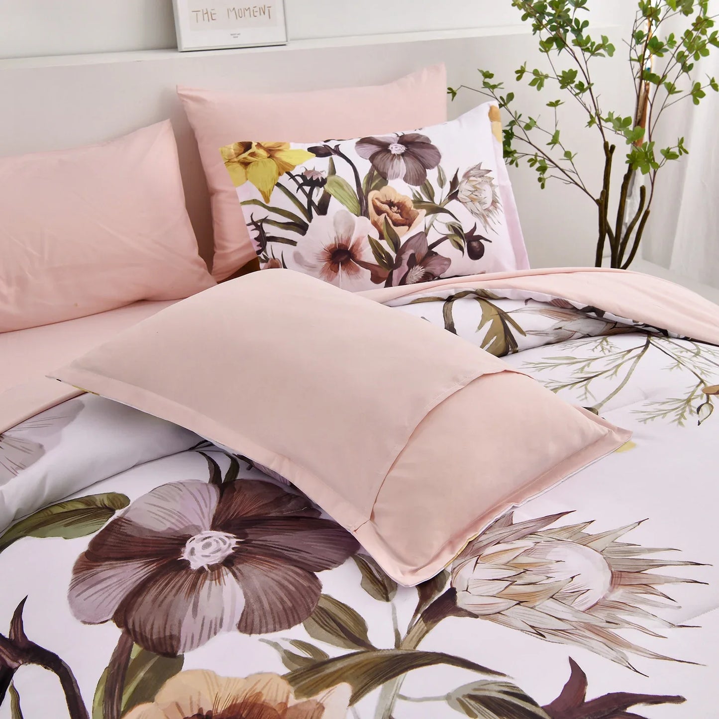 Floral Comforter Set, King Size, Blush Floral 3-Piece Bedding, Soft Microfiber for All Seasons - Mekamart Australia