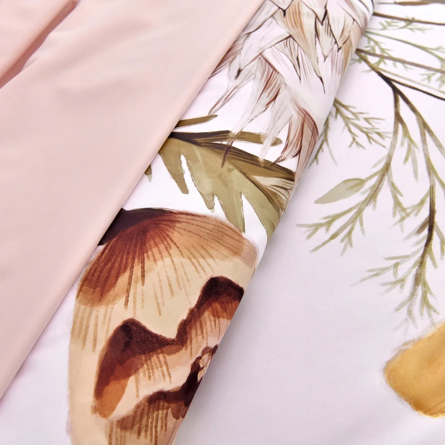Floral Comforter Set, King Size, Blush Floral 3-Piece Bedding, Soft Microfiber for All Seasons - Mekamart Australia