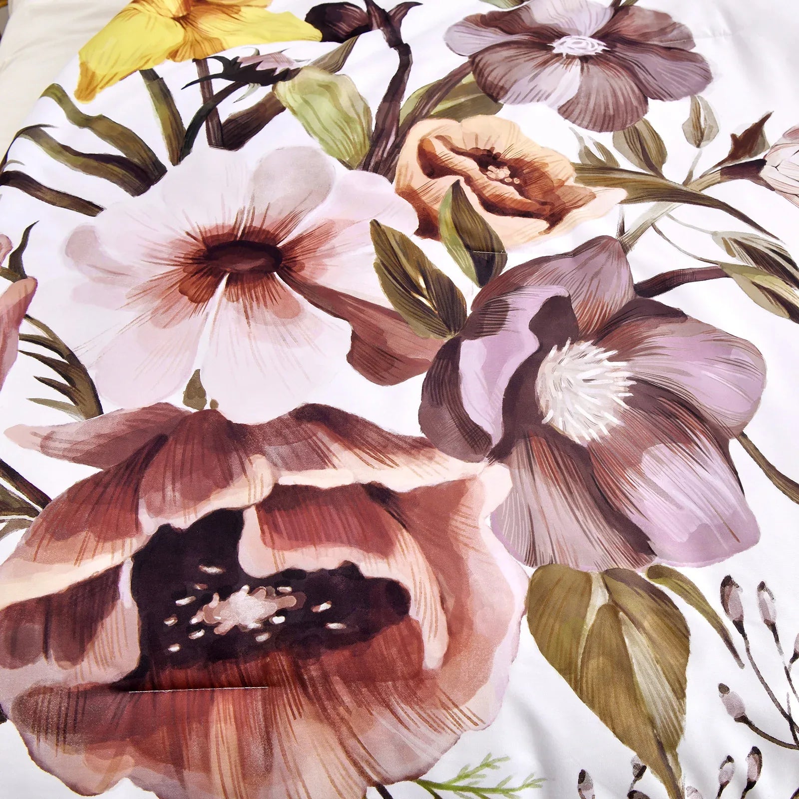 Floral Comforter Set, King Size, Blush Floral 3-Piece Bedding, Soft Microfiber for All Seasons - Mekamart Australia