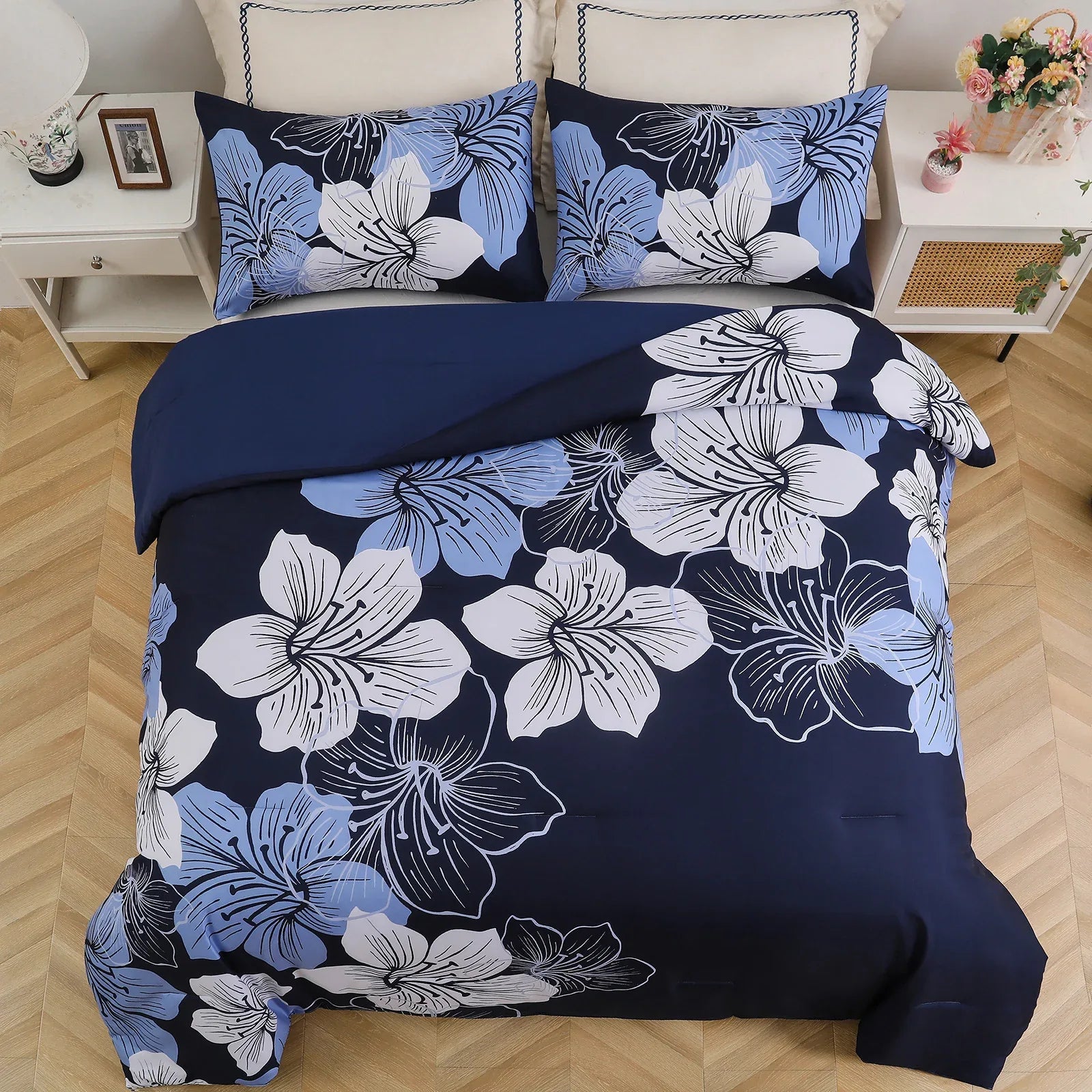 King Comforter Set, Navy Blue Floral 3-Piece Bedding, Soft Microfiber for All Seasons - Mekamart Australia