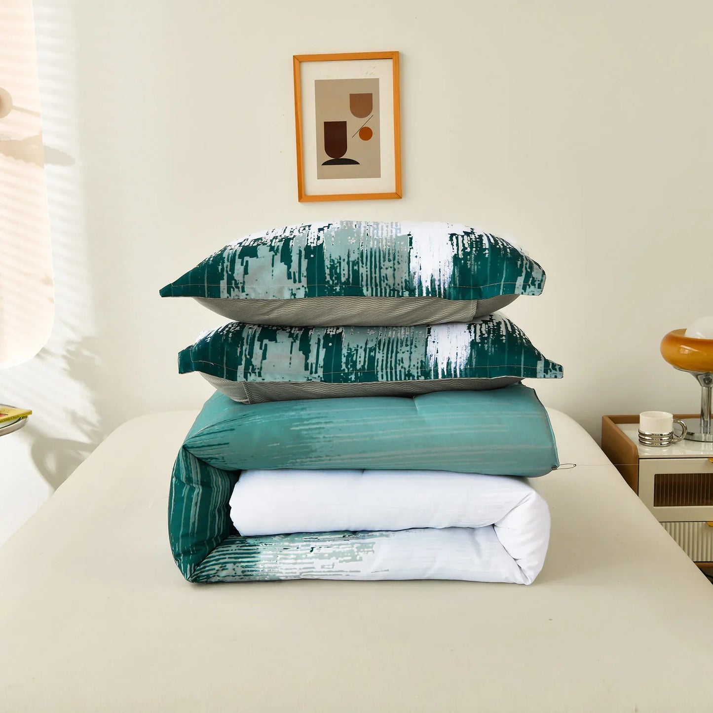 Floral Stripes Comforter Set, King Size, Plush 3-Piece Bedding with Pillowcases - Mekamart Australia