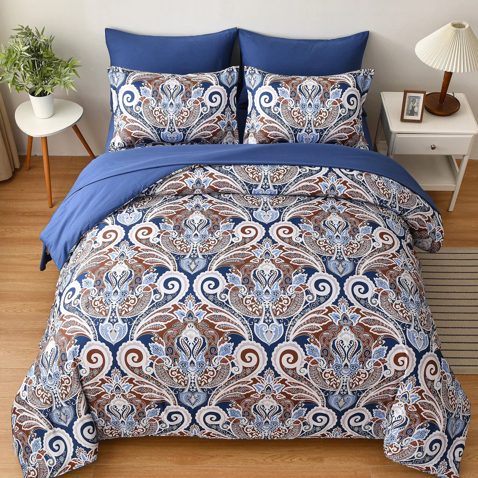 Floral Stripes Comforter Set, King Size, Elegant 3-Piece Bedding with Pillowcases - Mekamart Australia